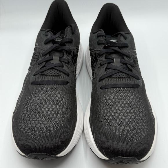 New Balance Fresh Foam X Vongo v5 Running Shoes Black White - Picture 3 of 6